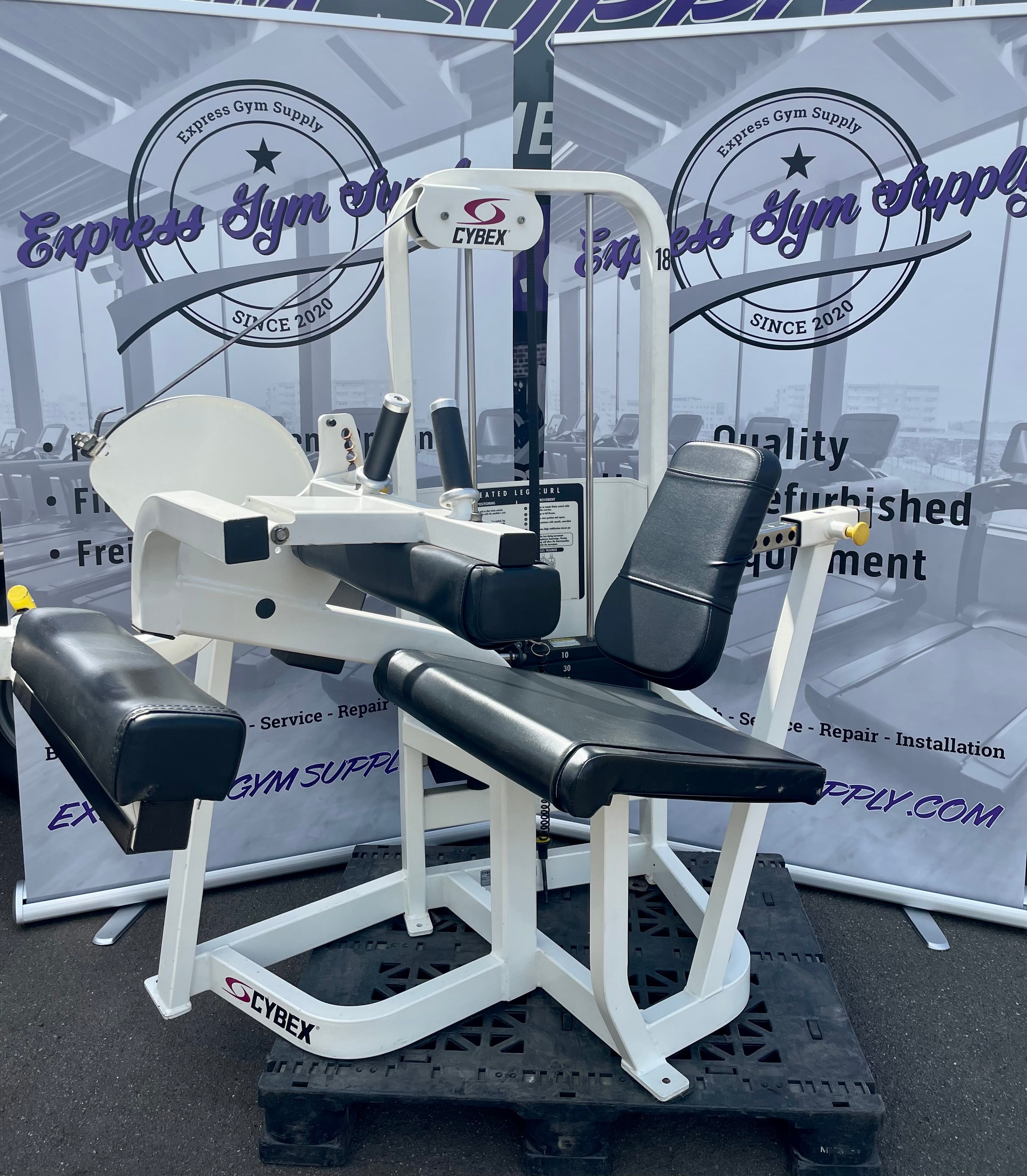 Used Cybex VR Leg curl