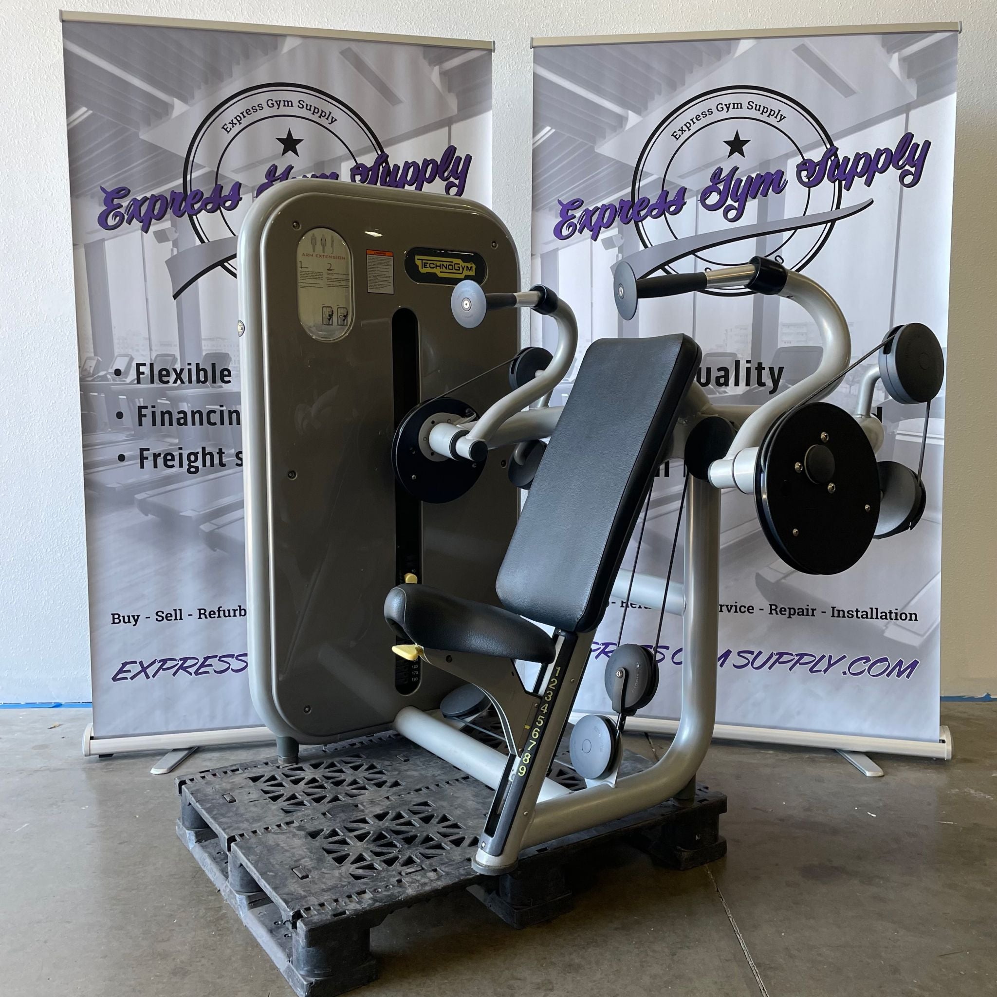 Technogym life fitness hot sale